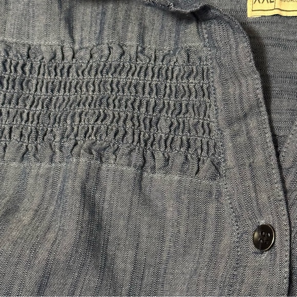 Old Ranch Brand | Rae Women’s Chambray Sleeveless Button Up Y Neck Tank Top XXL - Picture 6 of 8